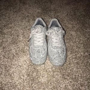 Sparkle tennis sneakers